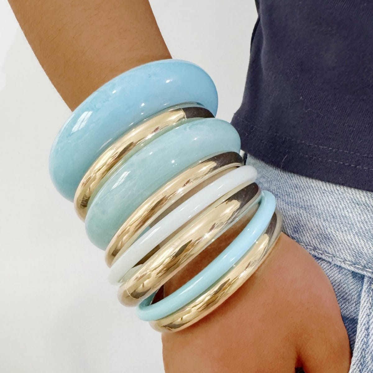 HC190: Trendy Resin Bangle Set (8 pcs)
