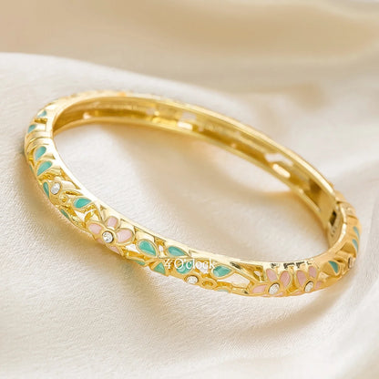 ✨🦢VC133: Vintage Victorian Enamel Bangles : Ocean Bliss 🌸🕯️