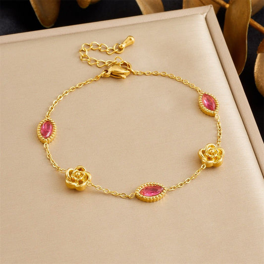 BN15: 18K Gold Plated Premium Stainless Steel Charm Bracelet