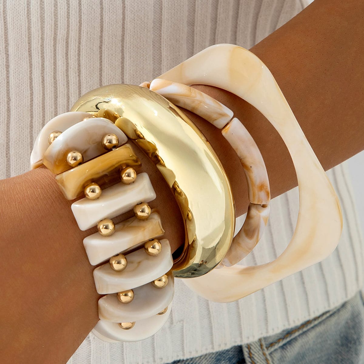 HC213: Trendy Resin Bangle Set (4 pcs)