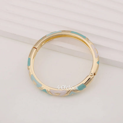 VC84: Vintage Victorian Enamel Bangles : Moonlit Ivory